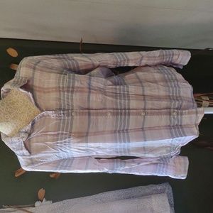 American Eagle button down top. Size medium